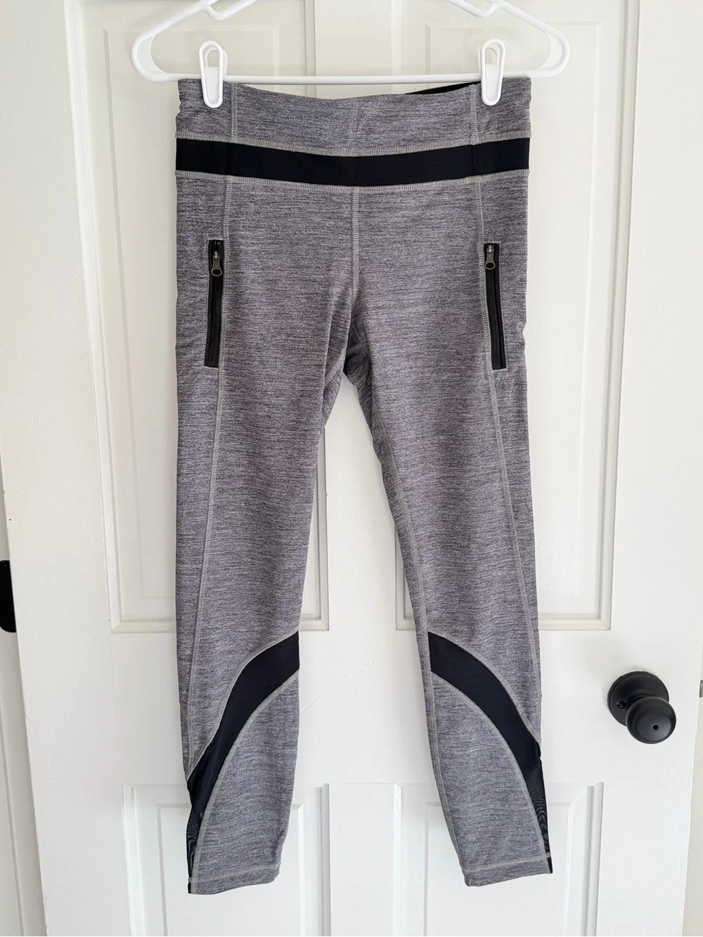 Lululemon Run Times Crop Leggings Gray Black Mesh Zip Pocket Size 6